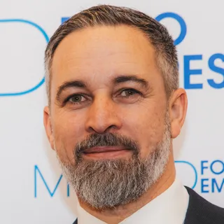 Retrato de Santiago Abascal